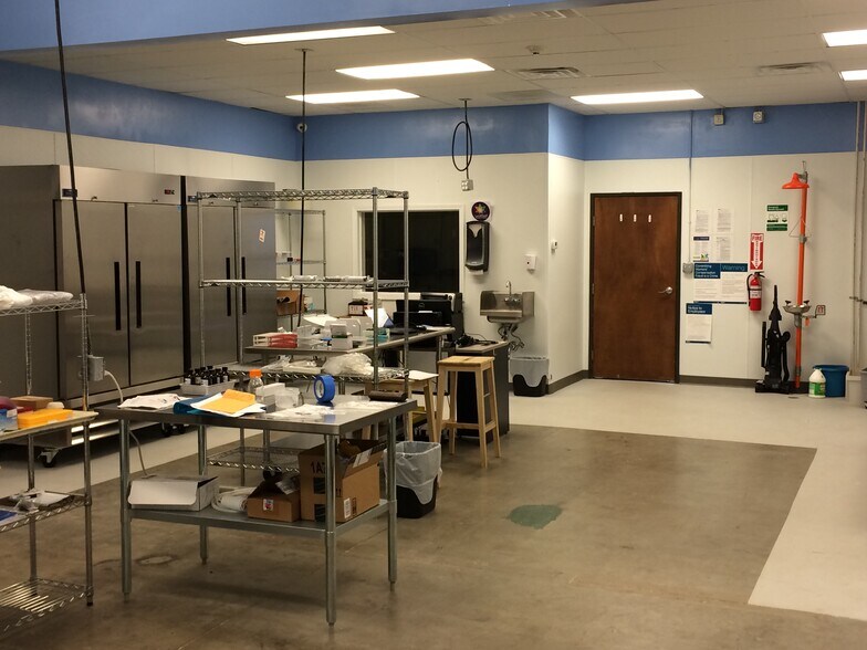 More Photos Of 5475 Peoria St, Denver Light Manufacturing For Sale