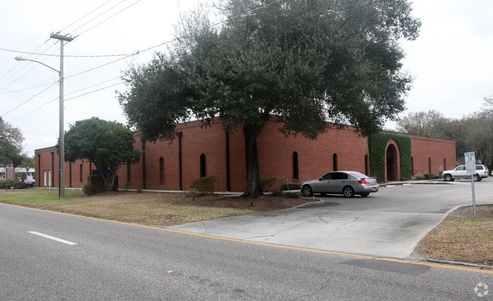 More Photos Of 1001 E Baker St, Plant City Medical For Lease