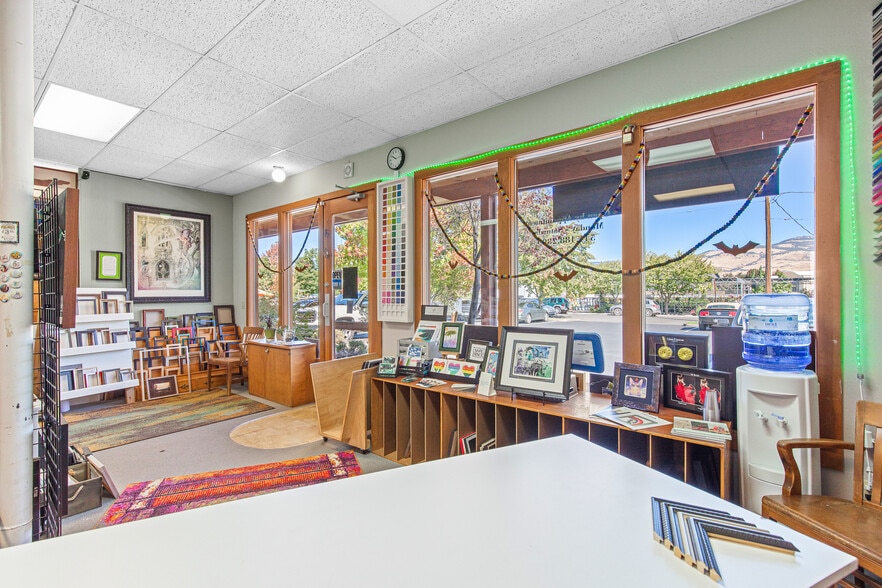 More Photos Of 340 A St, Ashland Office For Sale
