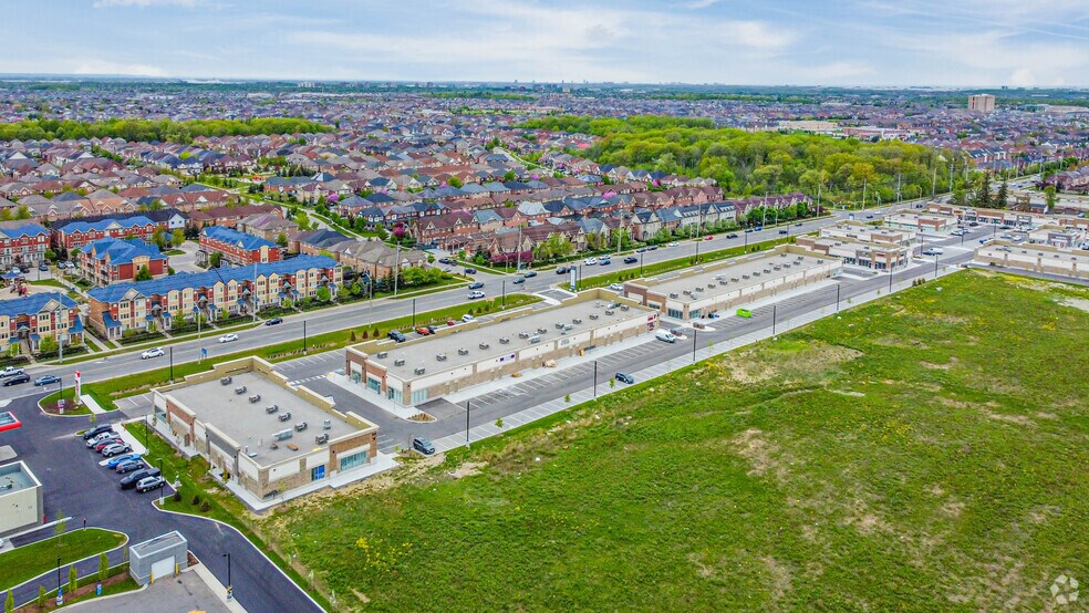 More Photos Of Eglinton Ave W @ Ridgeway Dr, Mississauga Storefront Retail Office For Lease