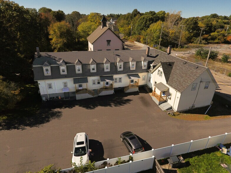 More Photos Of 426-434 Whittenton St, Taunton Apartments For Sale