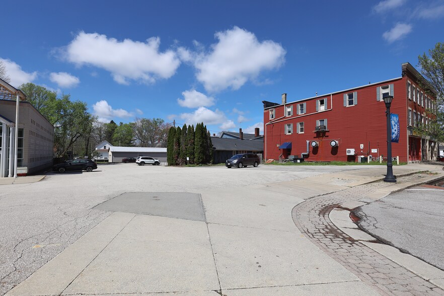 More Photos Of 116 Ainsworth St, Lodi Drugstore For Sale