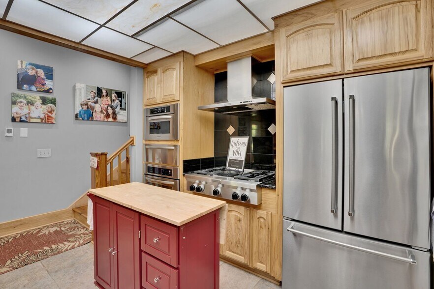 More Photos Of 1530 Buck Hill Rd, Ridgeway Industrial For Sale