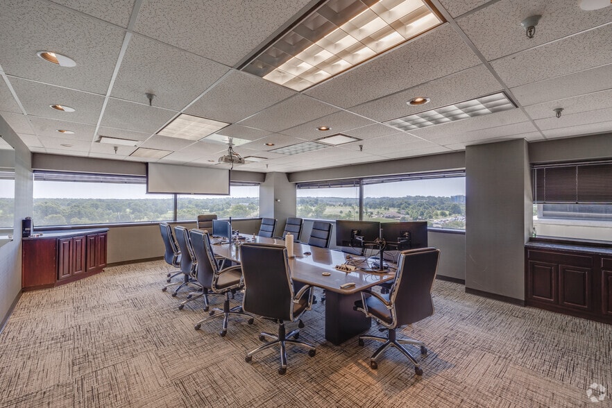 More Photos Of 5314 S Yale Ave, Tulsa Office For Lease