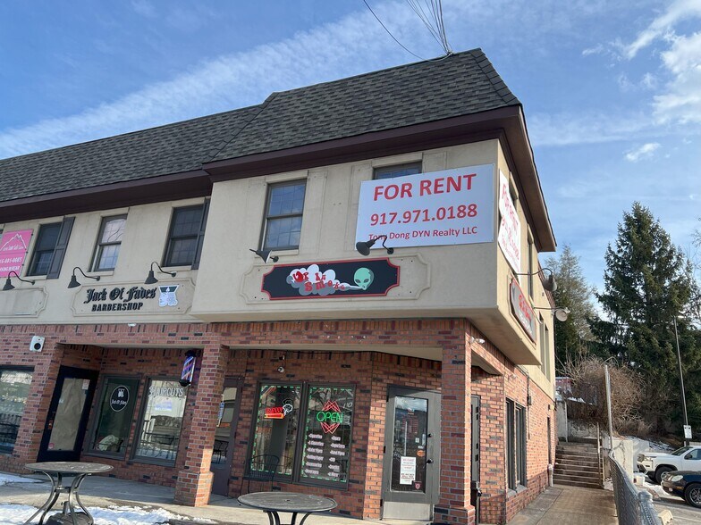 Primary Photo Of 70 Forest Ave, Glen Cove Storefront Retail Office For Lease