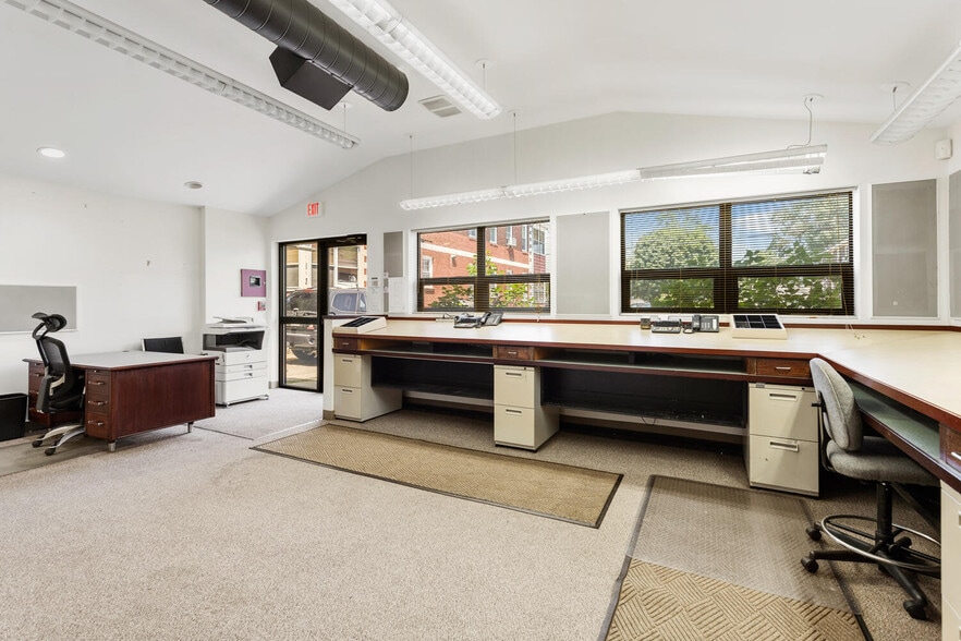 More Photos Of 30 Thacher St, Malden Office For Sale
