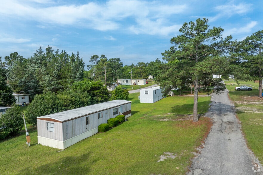Primary Photo Of 120 Sandy Springs Ln, Lexington Manufactured Housing Mobile Home Park For Sale