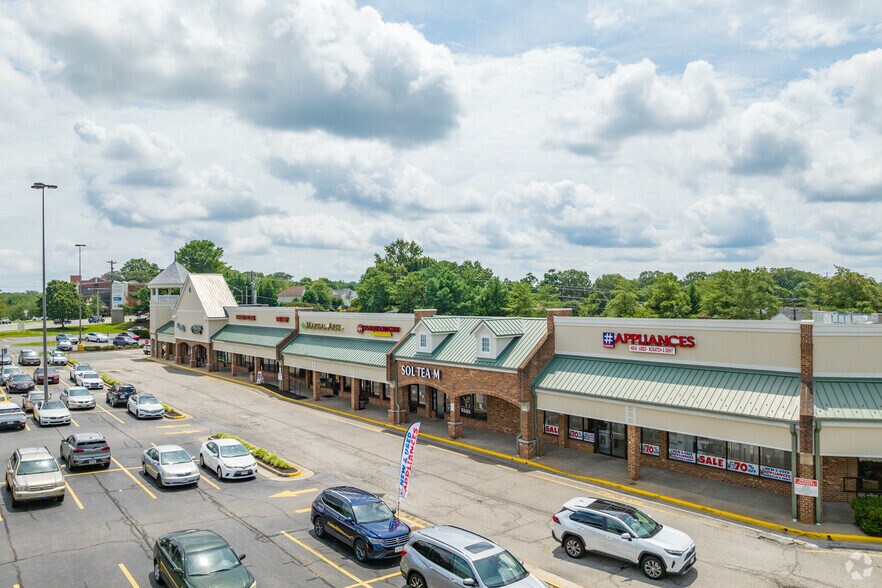 More Photos Of 14300-14520 Smoketown Rd, Woodbridge General Retail For Lease