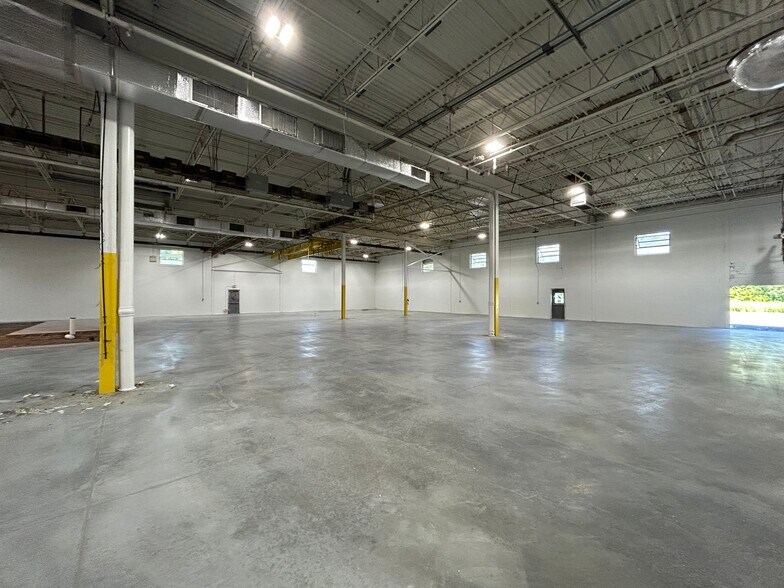 More Photos Of 92 County Line Rd, Colmar Manufacturing For Lease