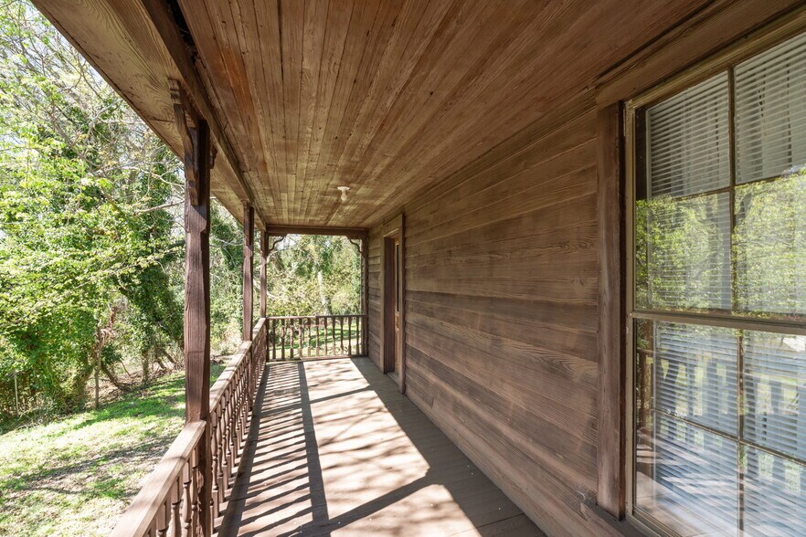 More Photos Of 206 Dowd St, Carthage Office For Sale