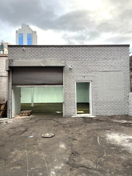 Primary Photo Of 38-59 9th St, Long Island City Apartments For Lease