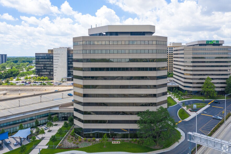 Primary Photo Of 8420 W Bryn Mawr Ave, Chicago Office For Lease