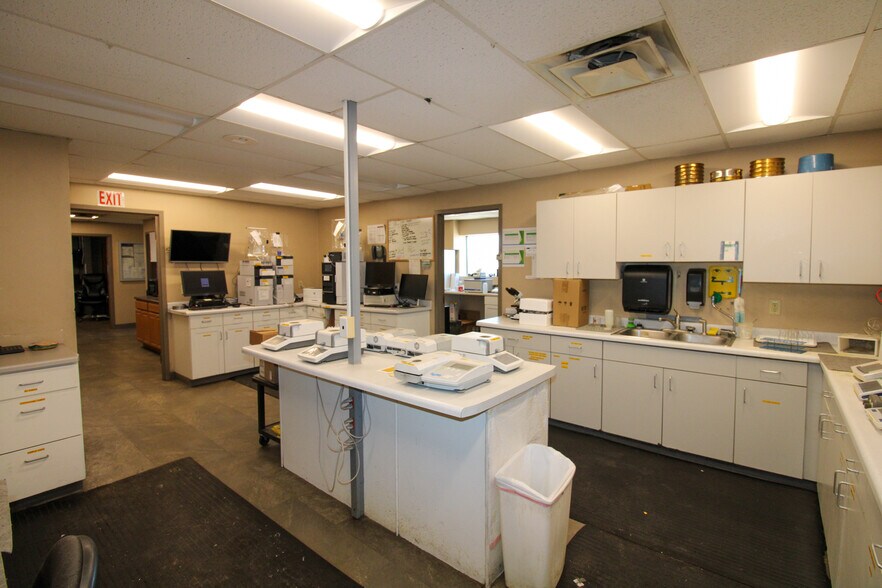 More Photos Of 6059 159th St, Galva Food Processing For Sale