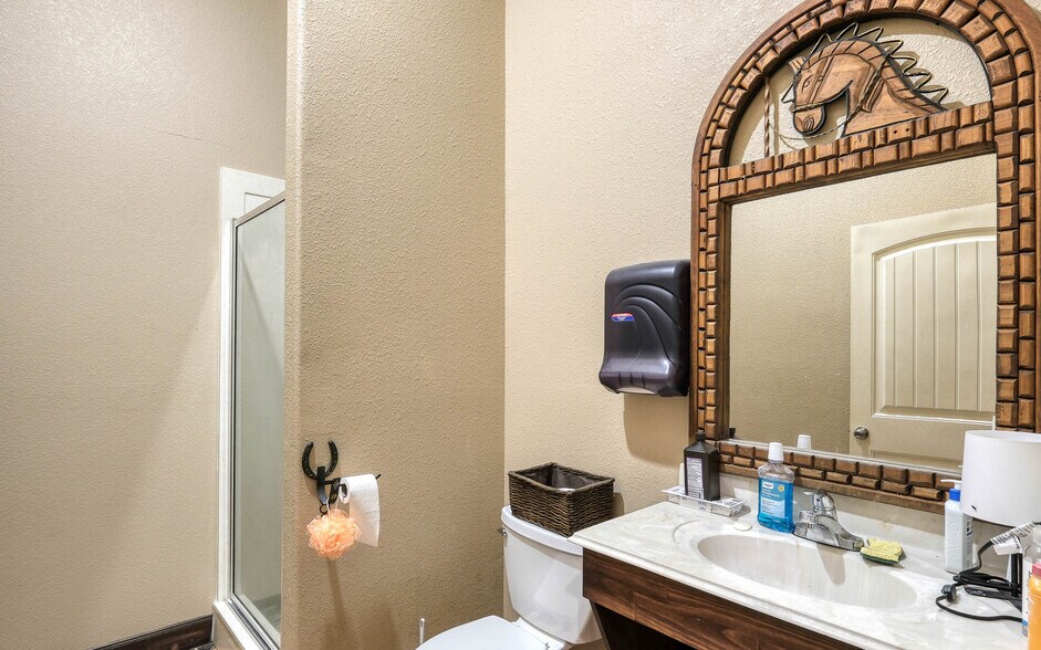 More Photos Of 48600 US-290 BUS, Hempstead Land For Sale