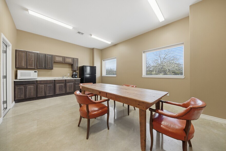 More Photos Of 8826 Gauge Dr, College Station Industrial For Sale