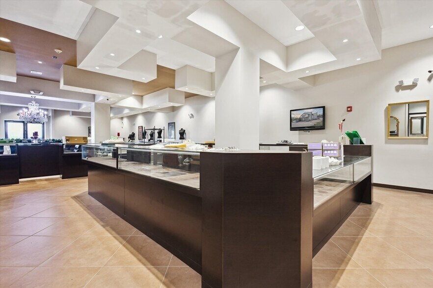 More Photos Of 2111 W Mountcastle Dr, Johnson City General Retail For Sale