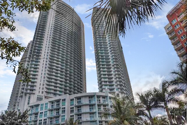 More Photos Of 1900 N Bayshore Dr, Miami Multifamily For Sale
