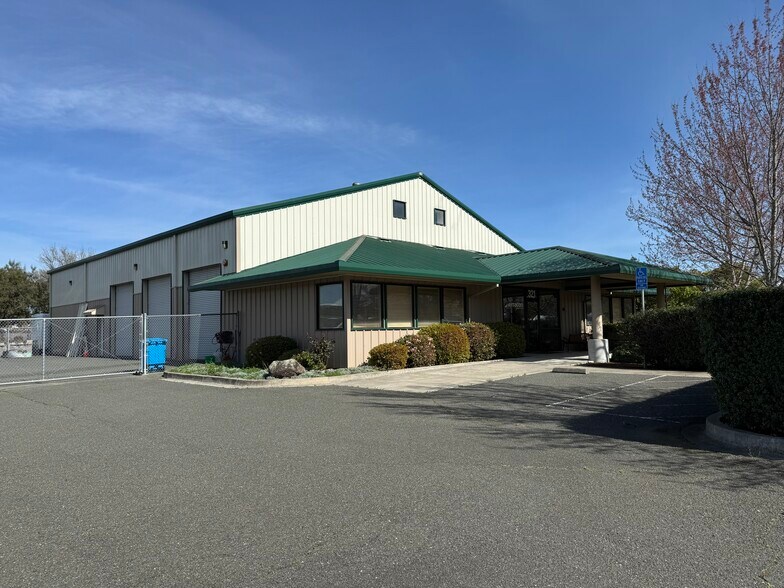 Primary Photo Of 321 Blodgett St, Cotati Warehouse For Sale