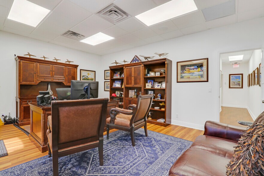 More Photos Of 725 N Hwy A1A, Jupiter Medical For Sale