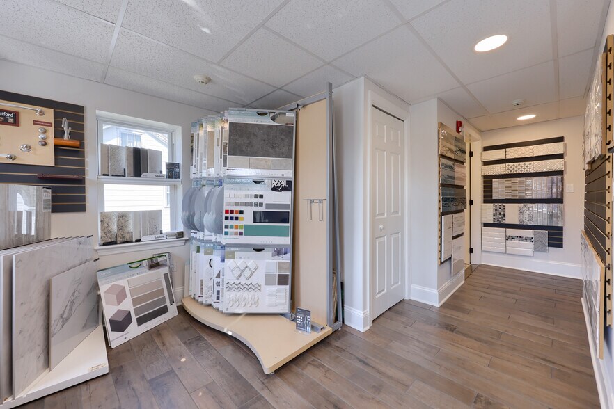 More Photos Of 2603 Lititz Pike, Lancaster General Retail For Sale