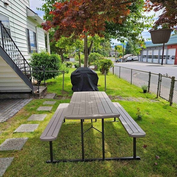 More Photos Of 180 2nd St, Cathlamet Apartments For Sale