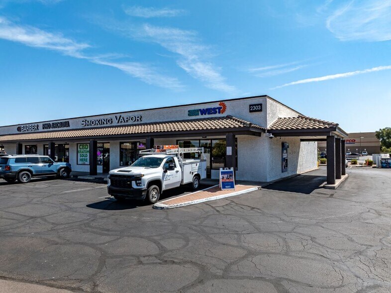 More Photos Of 2303 N 44th St, Phoenix Unknown For Lease