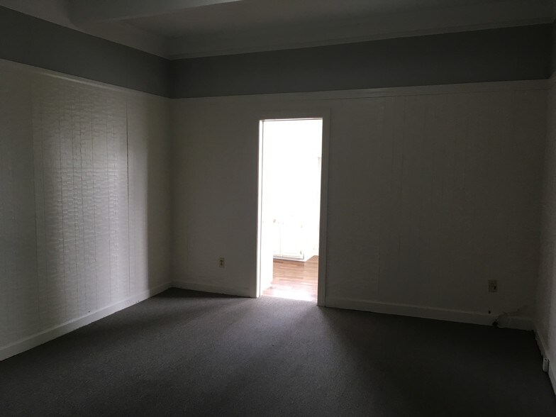 More Photos Of 635 E Bay St, Charleston Office Residential For Lease