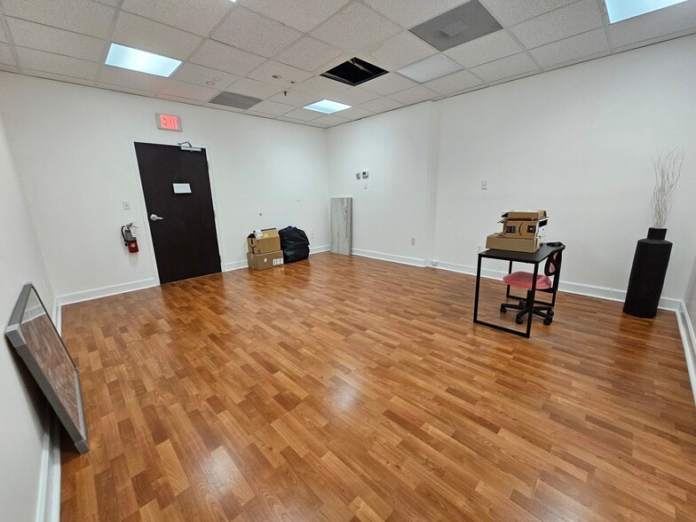 More Photos Of 12550 Biscayne Blvd, North Miami Medical For Sale