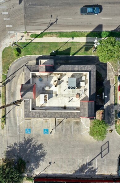More Photos Of 3501 San Dario Ave, Laredo Fast Food For Lease