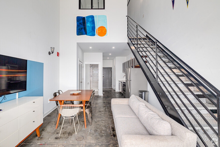More Photos Of 220 S 47th St, Philadelphia Apartments For Lease