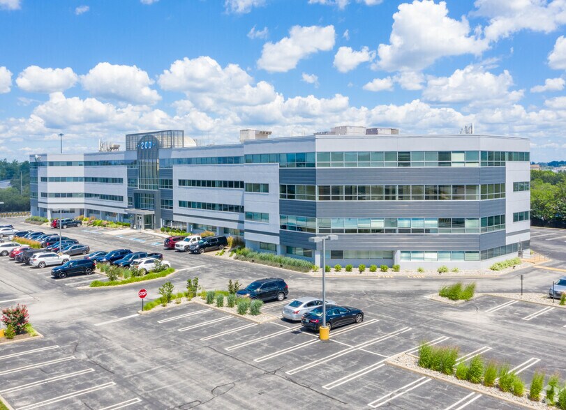 More Photos Of 200 N Warner Rd, King Of Prussia Office For Lease