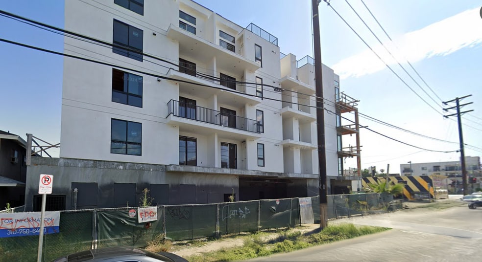 More Photos Of 11436 Hatteras St, North Hollywood Apartments For Lease