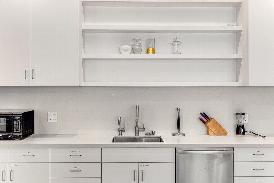 More Photos Of 325 5th St, San Francisco Office For Lease