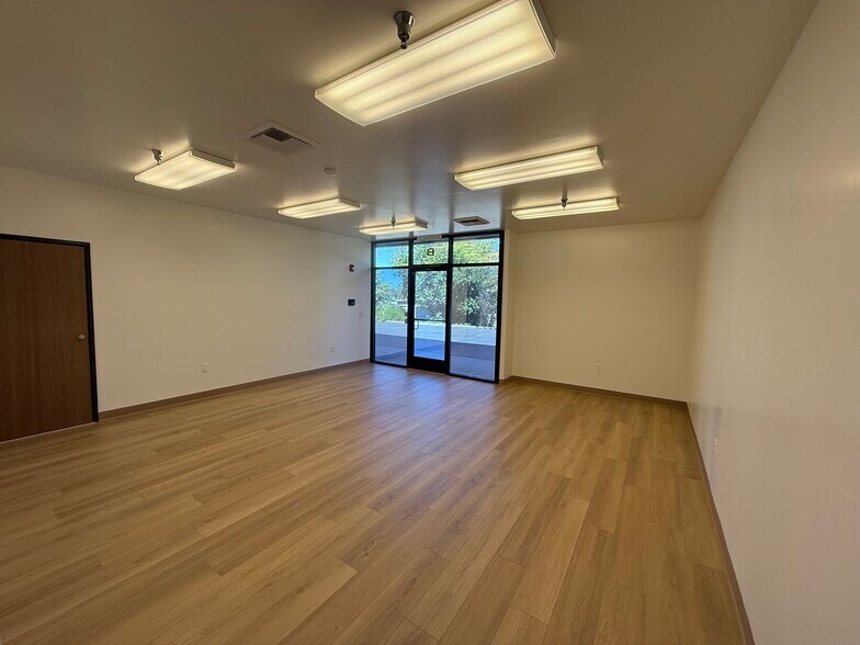 More Photos Of 4420 Commodity Way, Shingle Springs Flex For Lease
