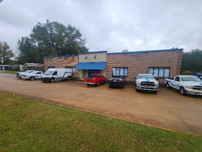 More Photos Of 2006 Highway 72 E Anx, Corinth Light Distribution For Lease