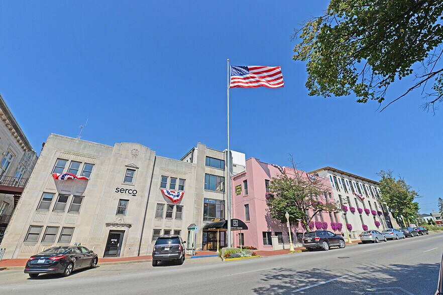 More Photos Of 101 W Kirkwood Ave, Bloomington Unknown For Lease