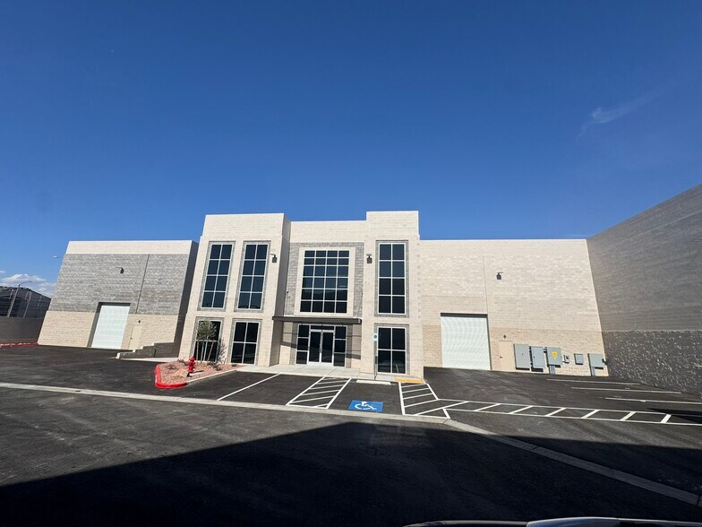 Primary Photo Of 10710-10890 South Rainbow Blvd, Las Vegas Unknown For Lease