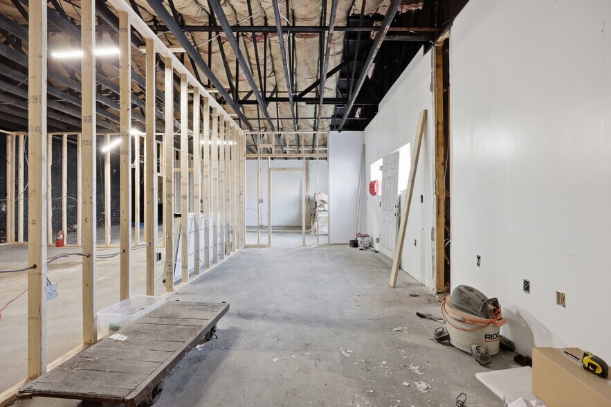 More Photos Of 688 E Eagle St, Buffalo Warehouse For Sale