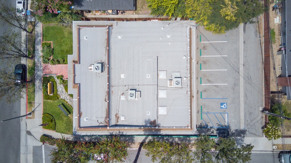 More Photos Of 635 W Foothill Blvd, Monrovia Loft Creative Space For Lease