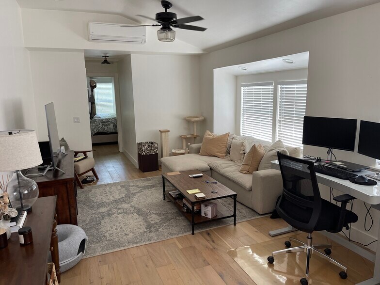 More Photos Of 144 Reamer St, Auburn Specialty For Sale