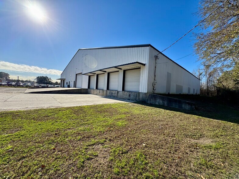 More Photos Of 6643 Jet Park Dr, North Charleston Warehouse For Lease