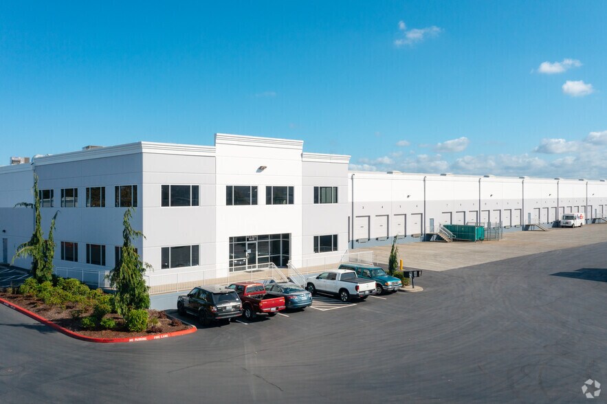 More Photos Of 1401 St. Paul Ave, Tacoma Warehouse For Lease