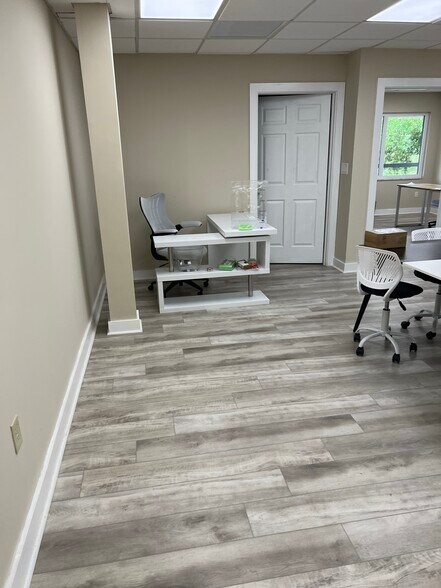 More Photos Of 7480 Fairway Dr, Miami Lakes Medical For Lease