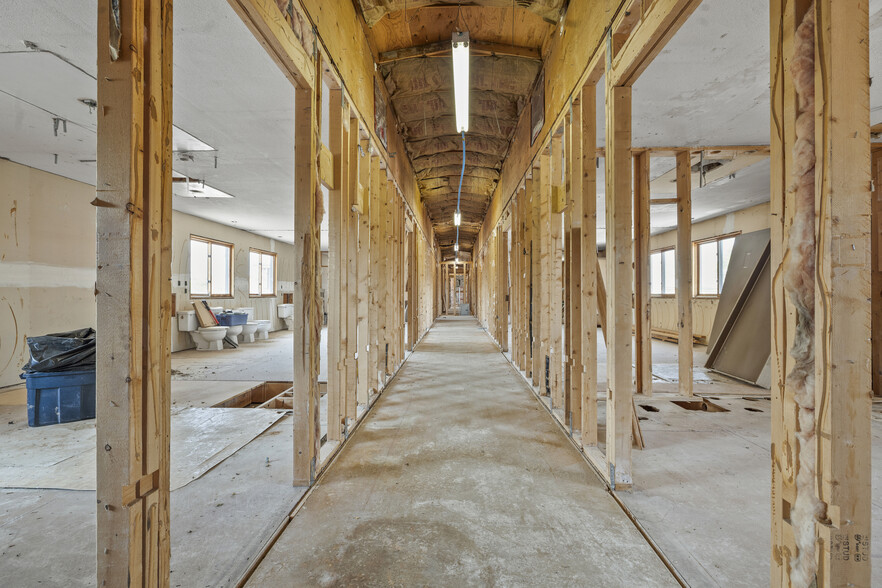 More Photos Of 537 2nd St, Havre Hotel For Sale