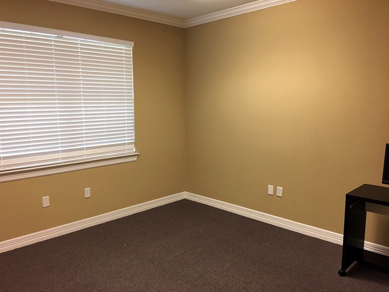 More Photos Of 4502 Riverstone Blvd, Missouri City Office For Lease