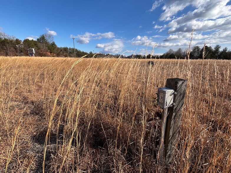 More Photos Of 5873 W US Highway 421, Wilkesboro Land For Lease