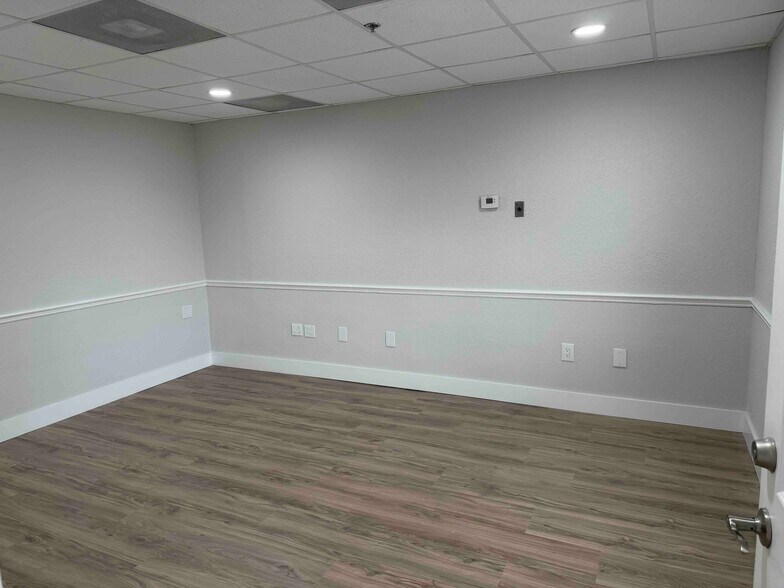 More Photos Of 8660 W Irlo Bronson Memorial Hwy, Kissimmee Apartments For Lease