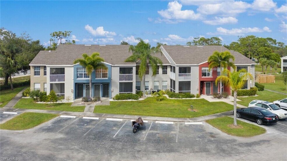 More Photos Of 132 Santa Clara Dr, Naples Apartments For Sale