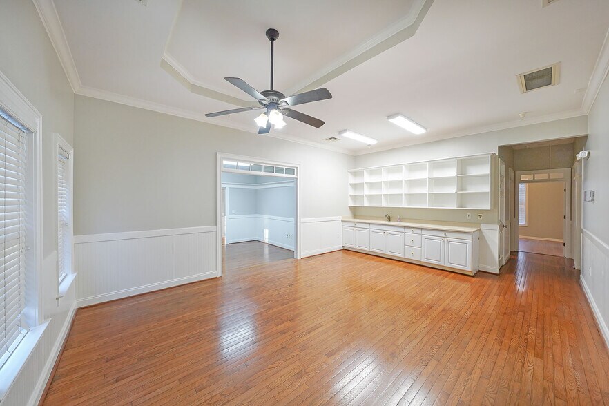 More Photos Of , Kennesaw Office For Sale