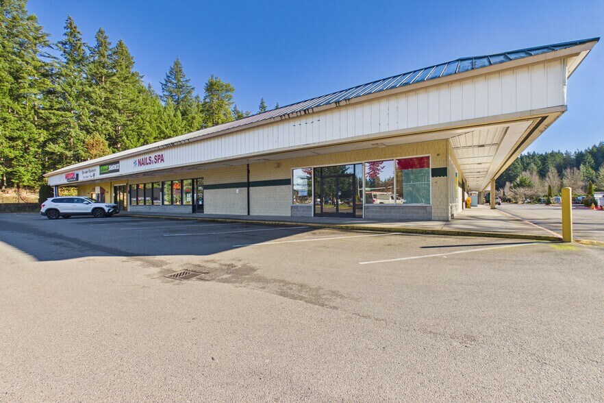 More Photos Of 11042 E Hwy 525, Clinton Storefront Retail Office For Lease
